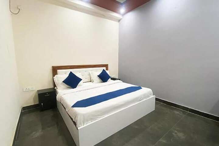 Room 5 of 23