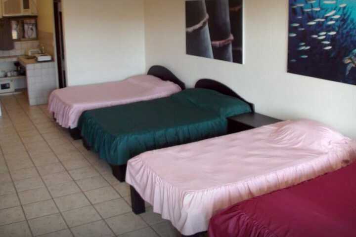 Room 7 of 32