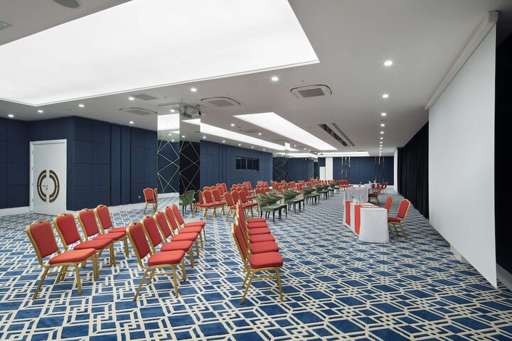 Business Center 113 of 160