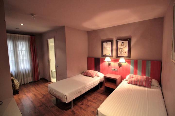 Room 19 of 40