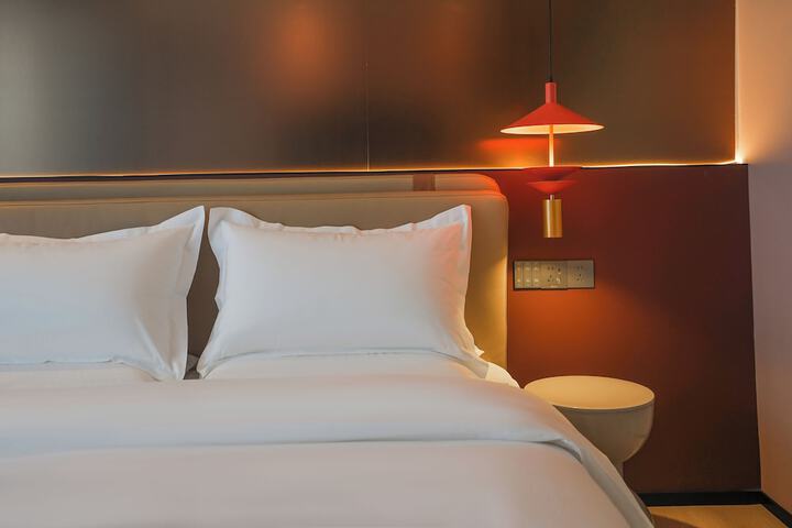 Room 15 of 61