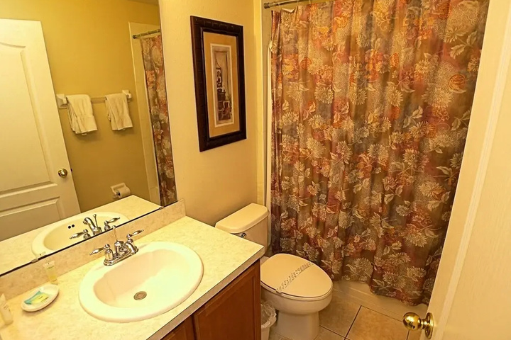 Room 8 of 17