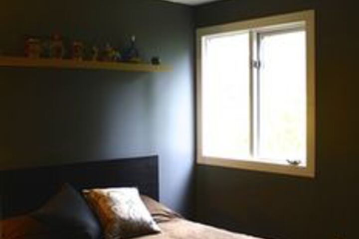 Room 4 of 13