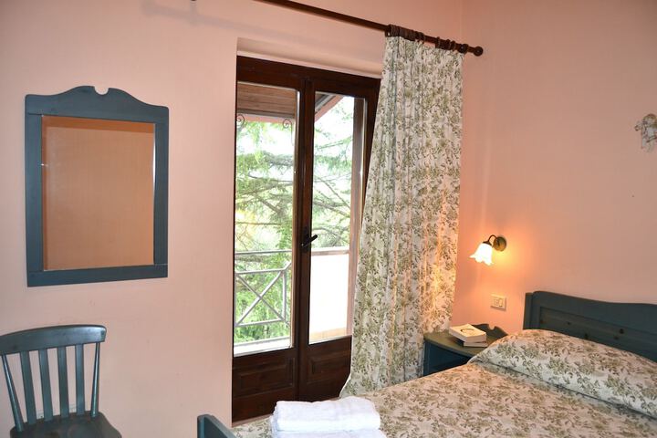 Room 7 of 61