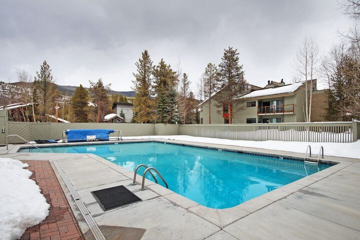 Pool 12 of 23