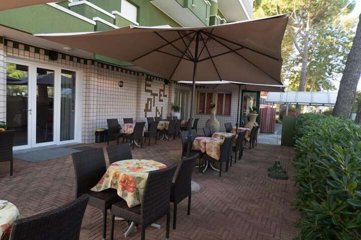 Hotel 64 of 66