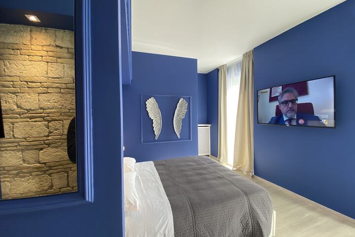 Room 14 of 71