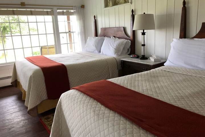 Room 10 of 43