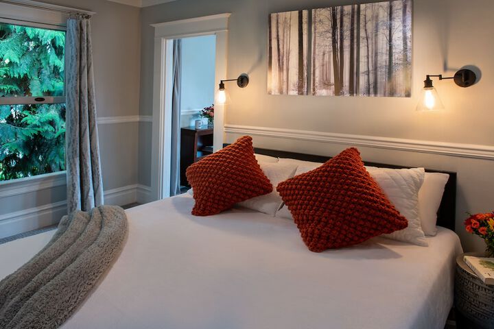 Room 6 of 56