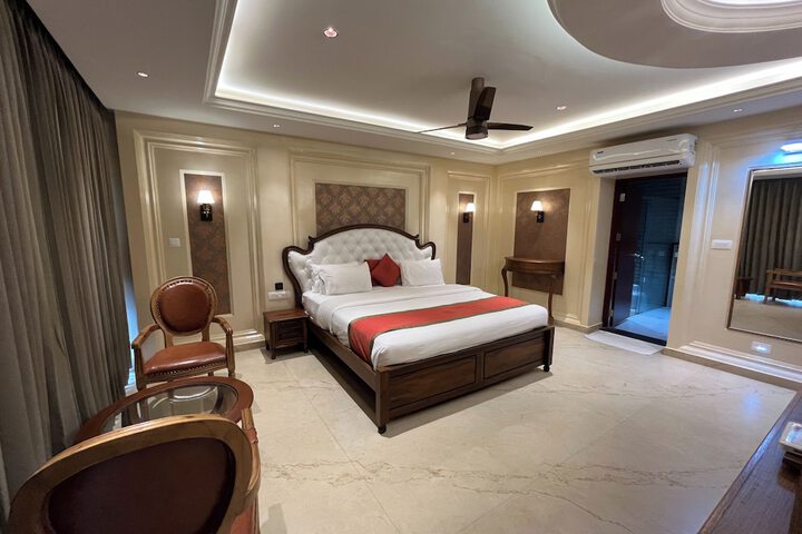 Room 40 of 96