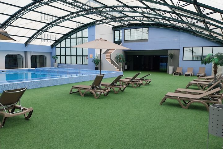 Pool Hotel