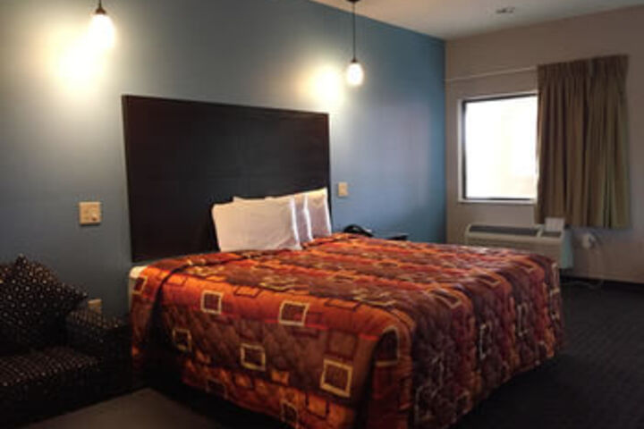 Room 51 of 65