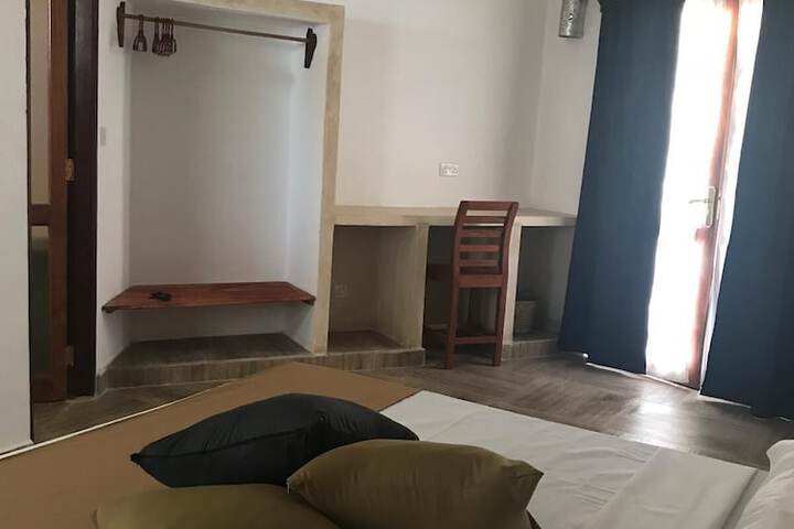 Room 20 of 149