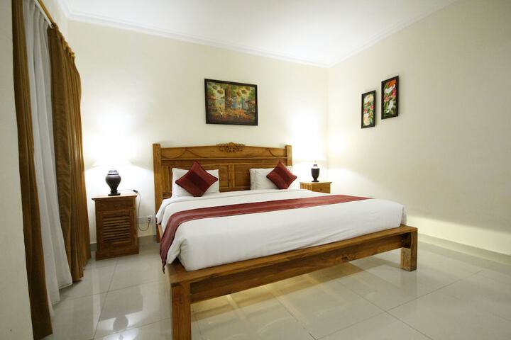 Room 16 of 33