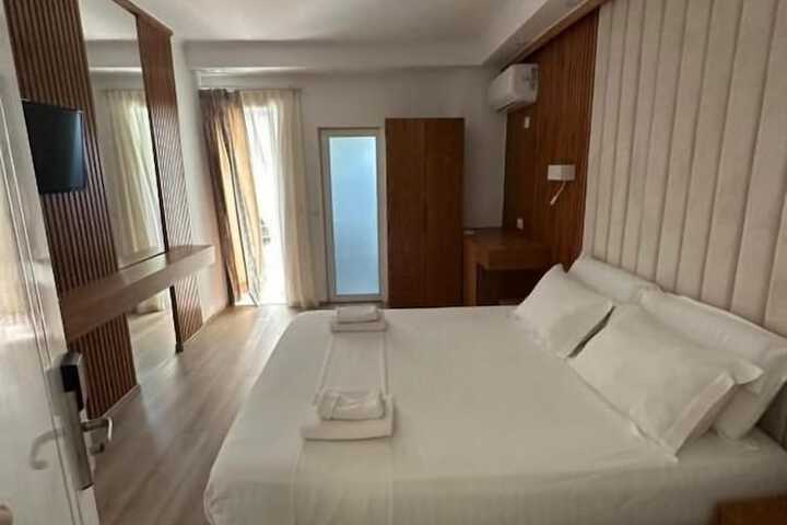 Room 62 of 191
