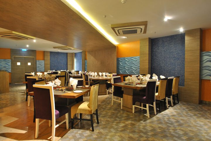 Dining 50 of 57