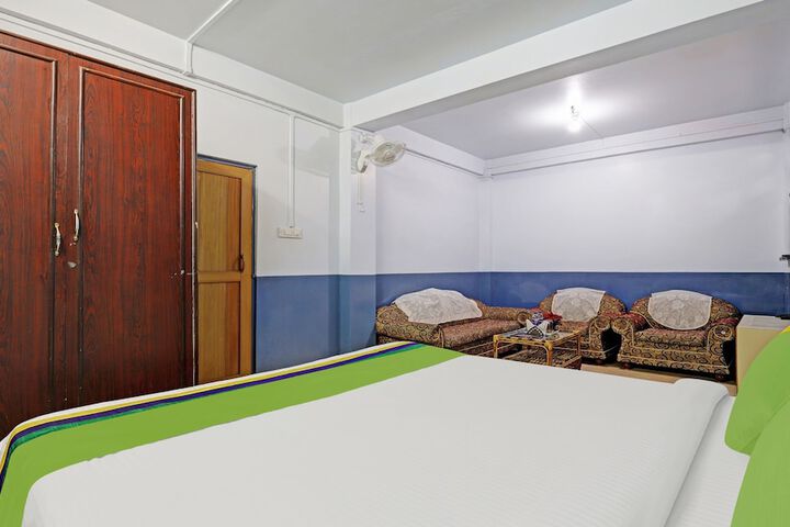 Room 26 of 38
