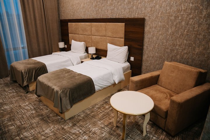 Room 33 of 59