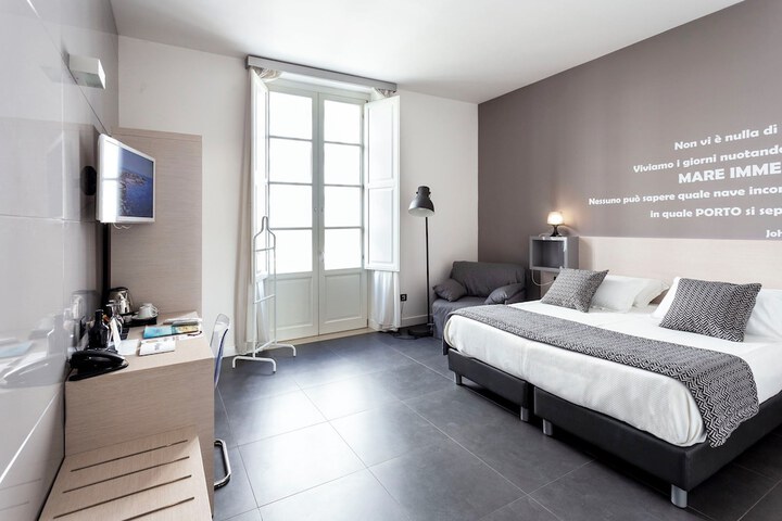 Room 27 of 50