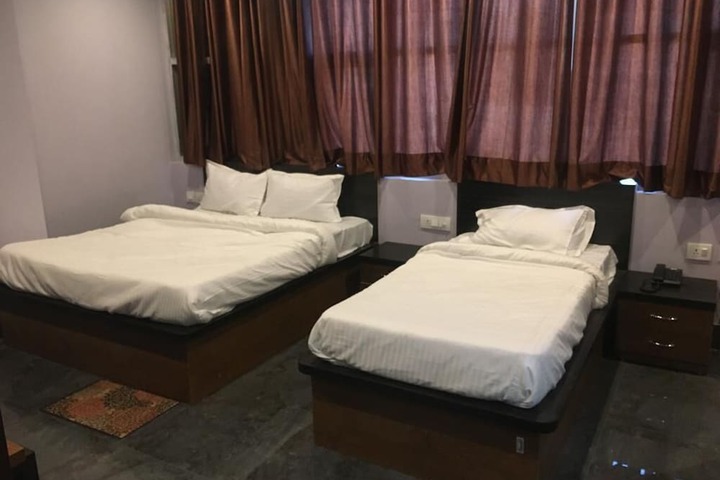 Room 18 of 18