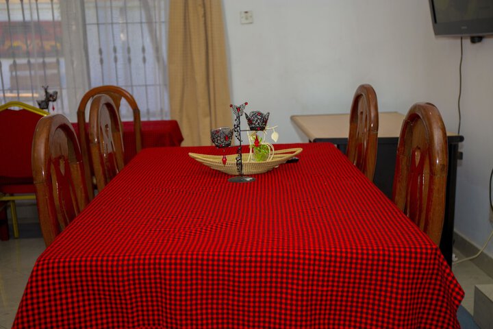 Dining 15 of 39