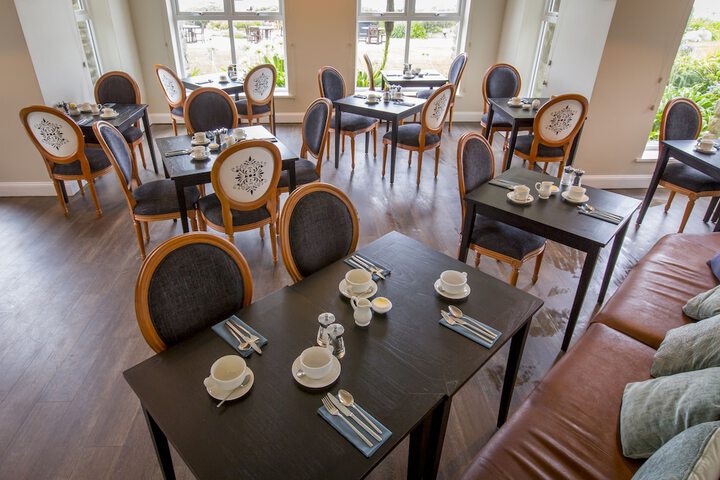 Breakfast/Coffee Service 48 of 88