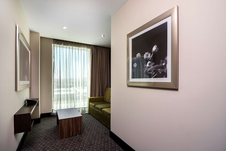 Room 33 of 103