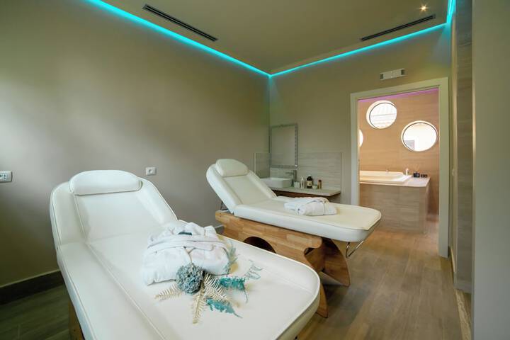 Spa 40 of 54