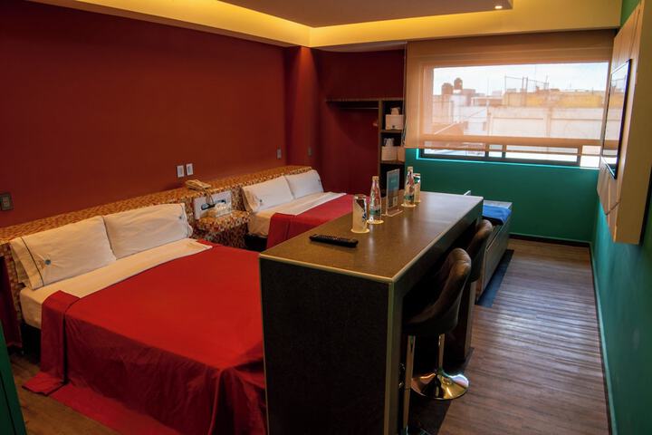 Room 5 of 18
