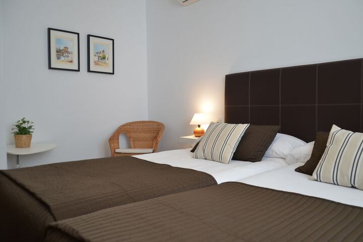 Room 3 of 36