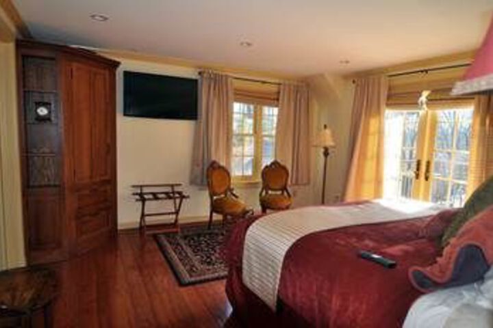 Room 28 of 62