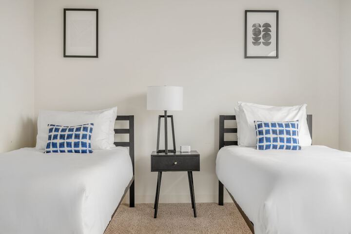Room 8 of 91