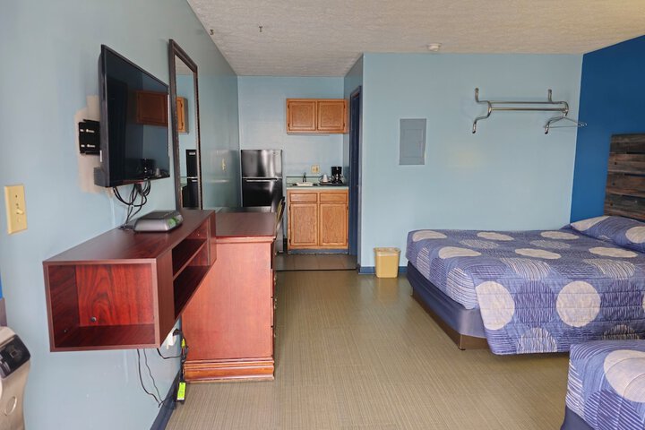Room 3 of 11