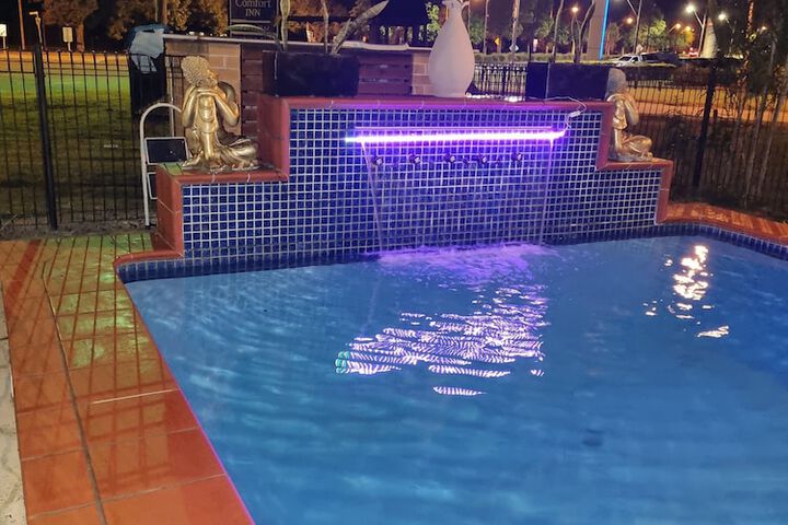 Pools & Facilities