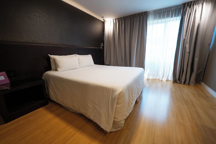 Room 14 of 43