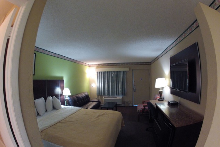 Room 12 of 26