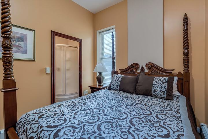Room 11 of 46