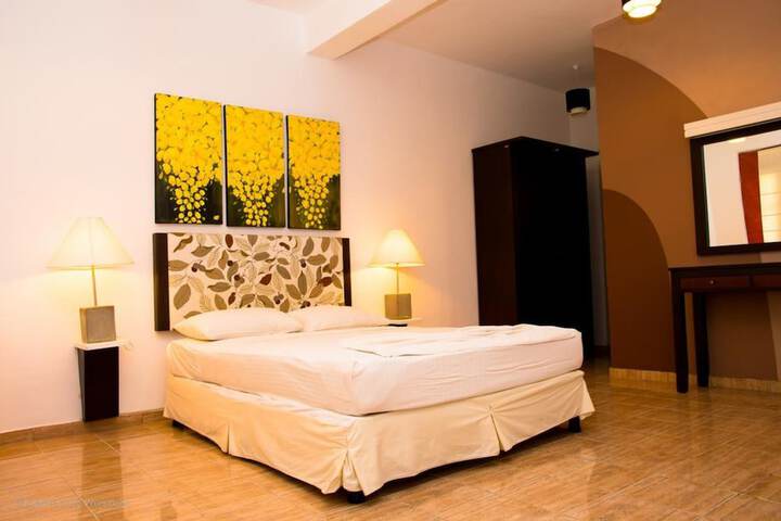 Room 4 of 31