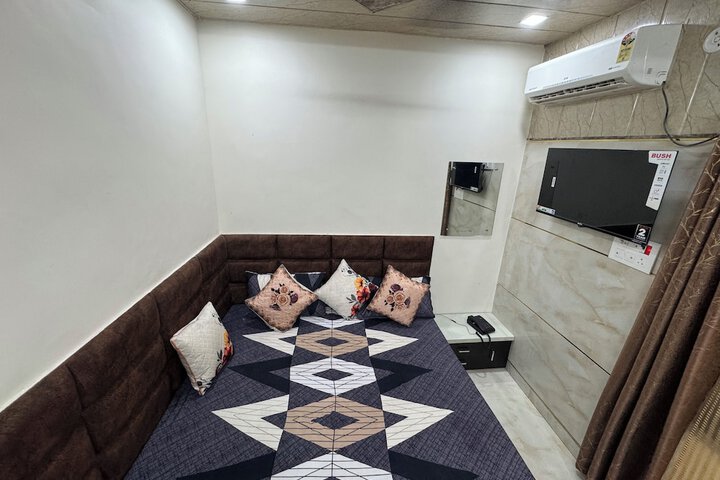 Room 28 of 36