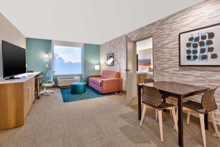 1 King Bed Studio Suite (4 of 6)