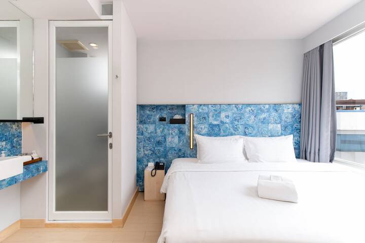 Room 15 of 74