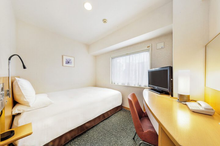 Room 26 of 48