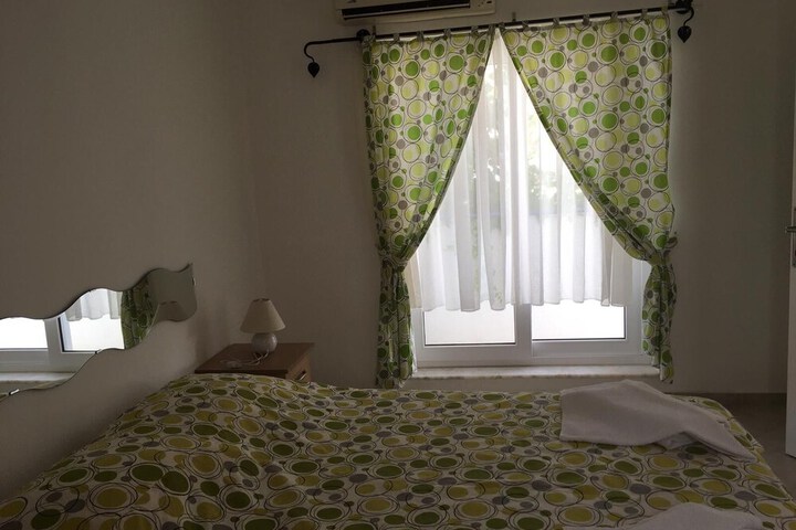 Room 9 of 67