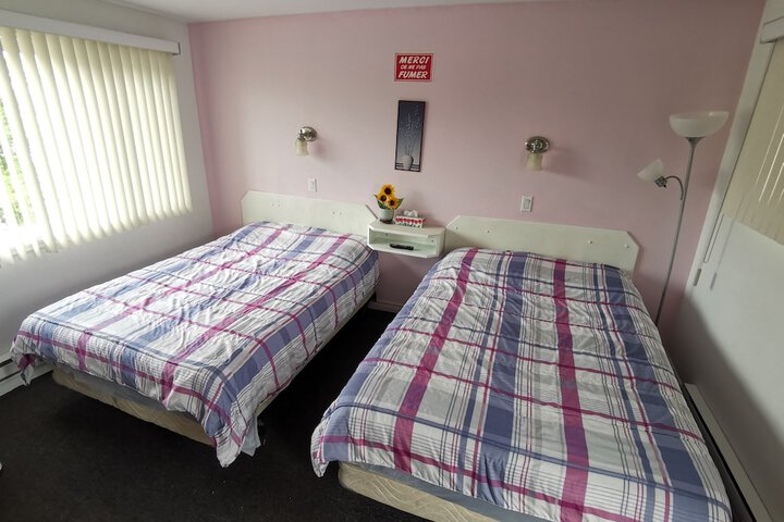 Room 2 of 6