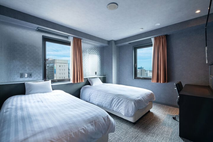 Room 17 of 58