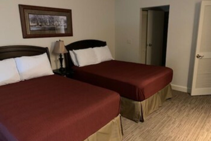 Room 103 of 297