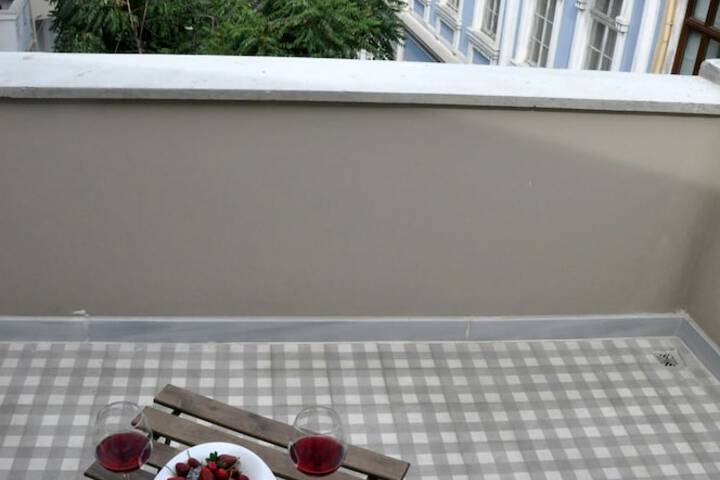 Terrace/Patio 40 of 58
