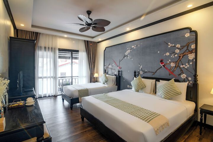 Room 16 of 60