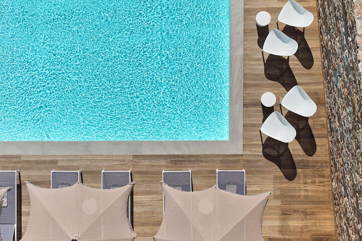 Pool 113 of 161