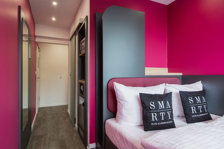 Room 8 of 29